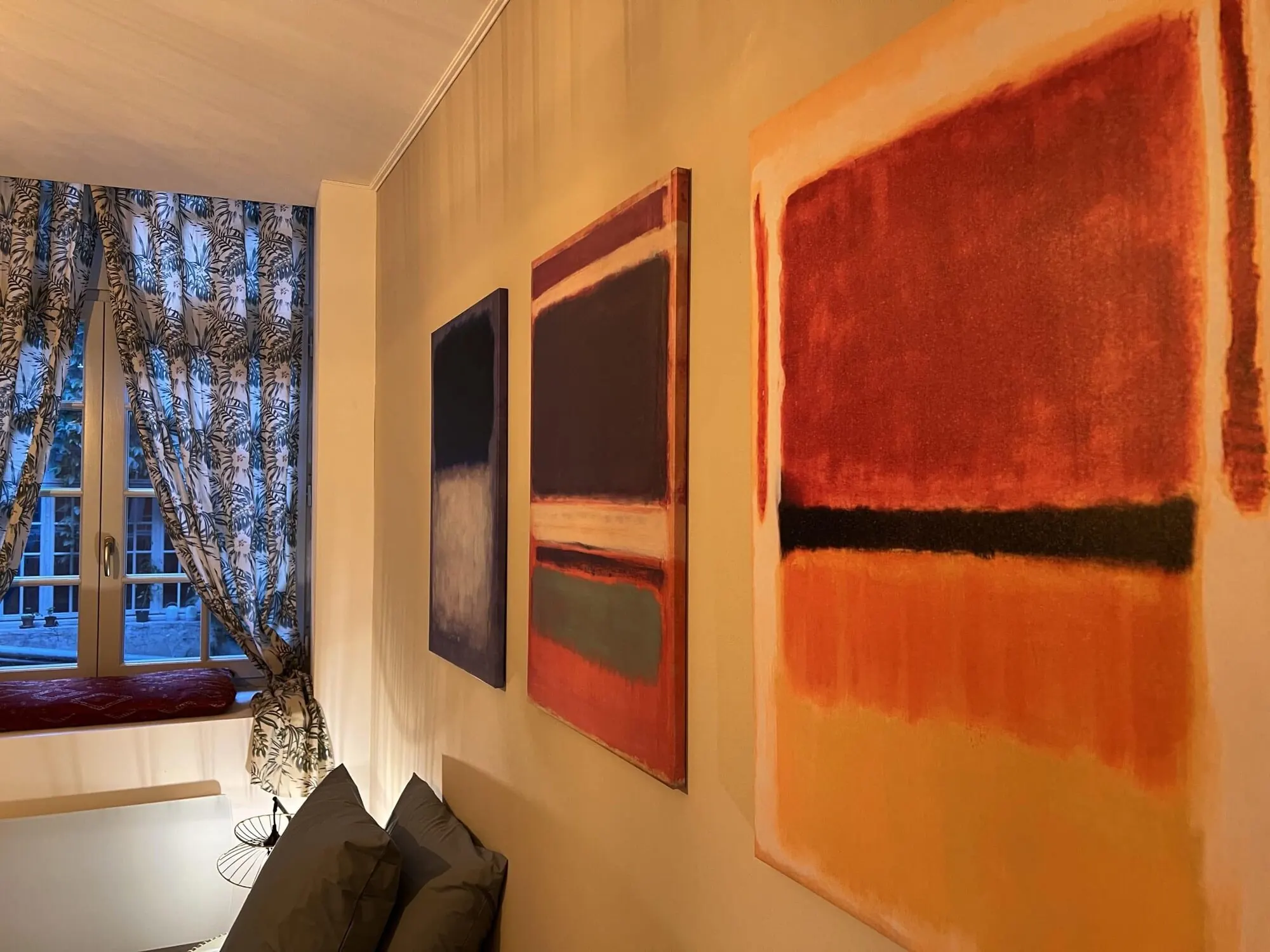 Chambre principale du gîte avec lit double 160 × 200